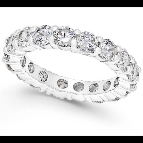 NWT CHARTER CLUB ANNIVERSARY RING IN FINE SILVER W/CUBIC ZIRCONIA STONES- 6 or 8 - Picture 4 of 12